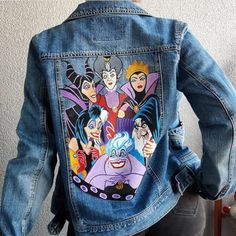 Painting A Jean Jacket, Jean Painting, Denim Jacket Diy Paint, Jean Jacket Design, Clothes Painting, Disney Bound Outfits Casual, Customised Denim Jacket, Painted Clothes Diy