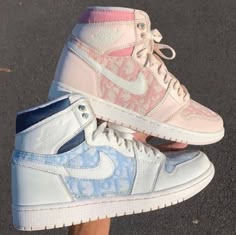 Kasut Nike, Sepatu Air Jordan, Wallpaper Nike, Trendy Shoes Sneakers, Jordan Shoes Girls, Custom Nike Shoes, All Nike Shoes, Nike Air Shoes