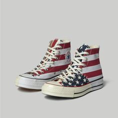 Super Cool And Unique Shoe. Patchwork Style, Exposed Stitching, See-Thru Sole With Stars On One Foot And Stripes On The Other. Men’s Size 4, Women’s Size 6. Dream Sneakers, Converse Design, Unique Shoe, Converse Red, Custom Converse, Shoes Drawing, Converse Chuck 70, Spirit Week, Print Sneakers