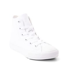 Color Converse, White Chuck Taylors, Shoe Size Chart Kids, New Street Style, Basketball Star, New Converse, Monochrome Design, Monochrome Fashion, Star Sneakers