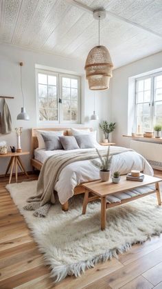 Scandinavian Bedroom Decor Inspiration, Nordic Style Bedroom Scandinavian Design, Scandi Boho Bedroom, White Bedroom Boho, Scandi Bedroom Ideas, Scandanavian Interiors Bedroom, Small Scandinavian Bedroom, Bedroom Scandinavian Style