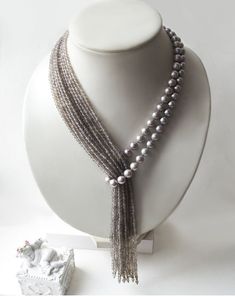 Tie with gray pearls and agate Tropical Rain от Miadivastyle Anting Manik, Beaded Jewelry Patterns, Diy Schmuck, Elegant Necklaces, Bead Jewellery, Jewelry Projects, Necklace Designs, Pearl Jewelry