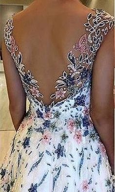 Prom Dress Floral, Cocktail Dresses With Sleeves, Cocktail Bridesmaid Dresses, V Neck Cocktail Dress, A Line Cocktail Dress, V Neck Prom Dresses, Fashion Gowns, Gala Dresses, Beautiful Gowns