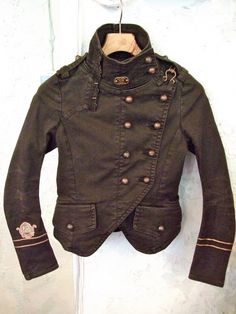 Military Inspired Jacket, A Jacket, Military Inspired, 가을 패션, Costume Design, Cool Outfits, Fashion Inspo, Cute Outfits, Style Inspiration