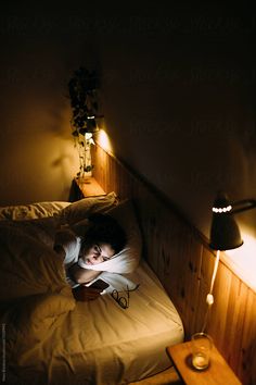 Phone In Bed Aesthetic, Cinematic Angles, Sleepy Person, Insomnia Aesthetic, College Video, Au Inspiration, Rain And Thunder Sounds, Yoga Information, Can Not Sleep