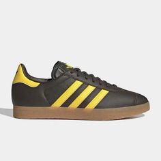 the adidas sneakers in grey and yellow