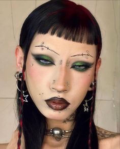 Wedding Makeup Aesthetic, Pierced Girls, Egirl Jewelry, Maquillage Goth, Unconventional Makeup, Instagram Eyebrows, Women Grunge, Dark Makeup Looks, Aesthetic Egirl