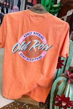 There's nothing we love more than this legendary Old Row pocket tee--except maybe the cool design on the back!! front pocket 100% cotton unisex fit comfort colors Southern Roots Boutique112 W. Main St. Paragould, AR 80s Shirts Women, Cute Southern Outfits, Cute Western Shirts, Nike Winter Jackets, Old Row, Palmetto Moon, Western Shoes, Southern Outfits, Daily Outfit Inspiration