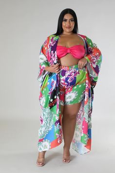 Multi print Kimono and short set Short has elastic waist Stretchy 1X 16 2X 18-20 3X 20-22