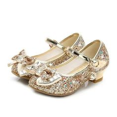 Spring and Autumn new girls high-heeled leather shoes sequins crystal shoes little girl bow Kids dance shoes Available sizes: Size---------------Shoe Inner length Little Kids 10.5M-----16.8cm/6.61"" Little Kids 11.5M-----17.5cm/6.86"" Little Kids 12M-----18.1cm/7.13"" Little Kids 13M-----18.8cm/7.40"" Little Kids 13.5M-----19.3cm/7.60"" Little Kids 1M-----19.8cm/7.80"" Little Kids 2M-----20.5cm/8.07"" Little Kids 2.5M-----21cm/8.27"" Little Kids 3M-----21.5cm/8.46"" Big Kids 3.5M-----22cm/8.66"" High Heels For Kids, Shoes Butterfly, Crystal Children, Girls Leather Shoes, Golden Shoes, Bow High Heels, Kids Leather Shoes, Glitter High Heels, Sparkly Shoes