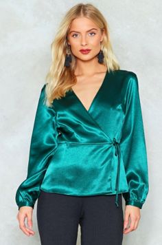 Blusas Satin, Places To Shop Online, Satin Tops, Women Silk Dress, Chic Romper, Silver Blouse, Best Places To Shop, Sewing Clothes Women, Shiny Dresses