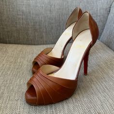 Louboutins In Great Condition, Used But Mainly Worn Indoors! Brown Leather Pump With A Pleated Detail And Peep Toe. Size 37.5. Brown Leather Heels, Leather Pumps, Christian Louboutin Shoes, Shoes Women Heels, Brown Leather, Christian Louboutin, Shoes Heels, Pumps, Women Shoes