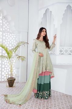 SKU: 604 Price for Shirt & garara and lining Shimmer fabric with embroidered chiffon fabric, handwork of gold zardozi, tilla, french knots, sequence, kora and dabka. 3 layered dhaka pyjama is perfect for any occasion. Pakistani Designer Dress, Pakistani Dresses Online, Shimmer Fabric, Embroidered Chiffon, Designer Party Wear Dresses, French Knots, Pakistani Dress Design, Pakistani Designers, Mint Color