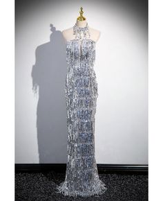 Get 10% off now! Buy blingbling tassel sequin strapless slender silver prom dress with slit at cheap price online. Free stable shipping and pro custom service since 2009. Silver Prom Dress, Green Wedding Dresses, High Low Prom Dresses, Prom Dresses Yellow, Strapless Prom Dresses, Purple Prom Dress, Lace Beach Wedding Dress, Tea Length Wedding Dress, Pink Prom Dresses