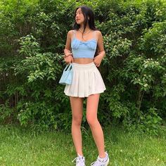 Breanna Quan, Mini Skirt Looks, Pencil Skirt Outfits Casual, White Skirt Outfits, Girls Spring Outfits, White Tennis Skirt, Pencil Skirt Outfits