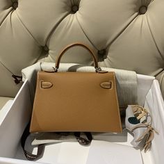 New arrival in stock 37 golden brown Mini 2nd generation 2nd generation original epsom leather silver buckle gold buckle top full hand-stitched Buckle Top, Lv Purse, Lv Shoes, Lv Handbags, Lv Belt, Lv Wallet, Basket Bag, Brown Silver, Leather Silver