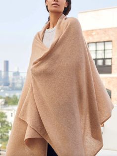 The Cashmere Travel Wrap has been a White + Warren bestseller for over 20 years (for good reason!). The Travel Wrap is a must-have scarf in cold weather, the ultimate cozy blanket for travel days and the answer to chilly summer nights. A lightweight and breathable cashmere knit makes this the most versatile accessory you'll own, while the generous size and super-soft feel work seamlessly for both men and women. Oh, and did we mention that it’s beloved by celebrities and style influencers? Try it Style Influencers, Cashmere Travel Wrap, Evening Wrap, Evening Wraps, Travel Wrap, Denim Essentials, Cashmere Blanket, Cami Nyc, Cashmere Wrap