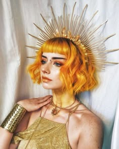 August Halloween, Cheveux Oranges, Diy Kostüm, Editorial Art, Smink Inspiration, Photographie Portrait Inspiration, 1 August, Yellow Hair, Art Pop