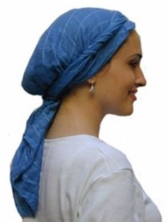 I want to do this... It's a bit more difficult than it looks =( Jewish Clothing, Nativity Costumes, Head Scarf Tying, Mode Turban, Twist Style, Modest Clothing, Christmas Costumes