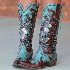 Damen Stiefel Cowboy Westernstiefel Übergrössen Outdoor Arbeit Täglich Farbblock Kniehohe Stiefel Winter Niete Stickerei Blockabsatz Spitze Zehe Quadratischer Zeh Elegant Vintage Modisch PU 2024 - €70.99 Turquoise Boots, Jingle Dress, Dressy Boots, Botas Western, Tassel Heels, Fancy Footwear, African Shoes, Bota Country, Rider Boots