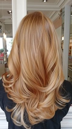 Blond With Dimension, Sunshine Blonde Hair, Honey Blonde Hair Highlights, Honey Blonde Hair Balayage, Light Honey Blonde Hair, Different Shades Of Blonde, Copper Blonde Hair, Warm Blonde Hair, Honey Blonde Hair Color