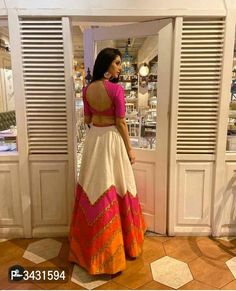 Lehenga Blouse Design, Warina Hussain, Skirt With Top, Dress For Parties, Indian Outfits Lehenga, Lehenga Blouse Designs, Traditional Outfit, Indian Wedding Wear, Lehenga Collection