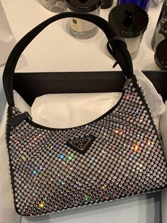 Prada Mini, Philippians 4 6, Neue Outfits, Girly Accessories, Cute Purses