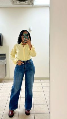 #ootd #outfitoftheday #blackgirlfashion #blackgirl #corporategirly #modestfashion #officelooks #officefashion #workfits #workoutfitinspo #whattowear #corporatefashion #denim .#workjeans Fat Style, Jeans For Work, Teacher Fits, Cute Professional Outfits, Career Outfits, Church Fits, Work Trip, Cute Outfits With Jeans