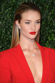 Wet Look Hair, Slick Hair, Sleek Hair, Red Carpet Hair, Slicked Back Hair, Slick Hairstyles, Penteado Cabelo Curto, Sleek Hairstyles