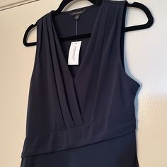 Pleated Detail Clasp Front Closure Sleeveless Polyester Elegant Blue V-neck Tank Top, Blue V-neck Tank Top For Work, Navy Blue Top, Pleated Top, Top Banana, Pleat Top, Blue V, Banana Republic, Color Blue