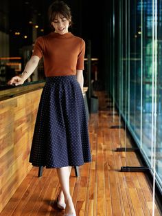 Uniqlo Women Outfit, Uniqlo Outfit, Paris Mode, Retro Pin Up, Uniqlo Women, Mode Vintage, Office Outfits