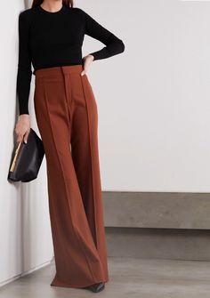 Rust Brown Trousers Outfit, Rust Trousers Outfit Women, Wide Leg Pants Pointy Shoes, Work Outfits Women Wide Leg Pants, Brick Color Pants Outfits, Rust And Black Outfit, Rust Wide Leg Pants Outfit, Maroon Wide Leg Pants Outfit, Rust Trousers Outfit