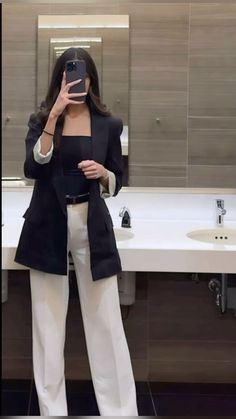 Business Formal Outfit, Outfit Elegantes, Corporate Attire, Professional Outfits Women, Business Outfits Women, Corporate Outfits, Business Casual Outfits For Work, Everyday Fashion Outfits