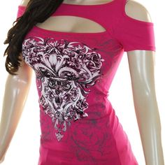 Nwot Fuchsia Pink Peek A Boo Short Sleeve T Shirt Top Open Cold Shoulder/Open Chest Ornate Fleur De Lis With Silver Studs & Rhinestones Grey Tattoo Background/Longer Style Fits At Hips Regular & Plus Sizes Small Underarm 13 Inches Medium Underarm 14 Inches Large Underarm 15 Inches X Large Underarm 17 Inches 2x Underarm 18 Inches 3x Underarm 19 Inches 95% Cotton/5% Spandex Made In Usa Plus Size Y2k Tops, Pink Bling Clothes, Jwoww Free Snooki Shirt, 2000 Rinestone Shirt, Rhinestone Hello Kitty Top, Pink Outfits Aesthetic Baddie, Mcbling Clothes, 2000s Fashion Pink, Y2k Prints