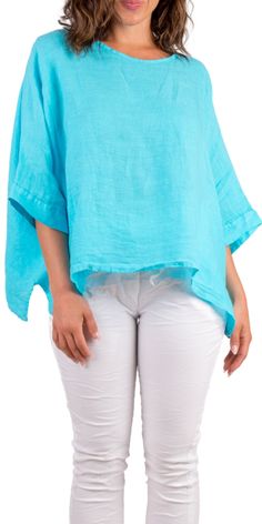 Linen kaftan-style blouse with round neck. 100% Linen One Size Fits Most Made in Italy Casual Tunic Kaftan, Spring Lagenlook Blouse With Batwing Sleeves, Spring Crew Neck Tunic, Blue Linen Crew Neck Top, Chic Crew Neck Blouse For Beach, Chic Beach Blouse With Crew Neck, Chic Crew Neck Blouse For The Beach, Summer Batwing Sleeve Lagenlook Tops, Summer Lagenlook Tops With Batwing Sleeves