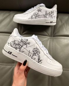 Af1 Shoes, Painted Sneakers, Air Force 1s, Nike Fashion Shoes, Boots Flat, All Nike Shoes, Air Force 1 Custom