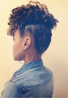 Curly hair styles Hairstyles For School Teens, Top Ponytail, Updo Curly, Twisted Hair, Curly Haircuts, Hair Kids