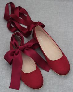 Burgundy satin flats Quince Planner, Burgundy Quinceanera, Fall Wedding Shoes, Bridesmaids Shoes, Holiday Shoes, Burgundy Shoes, Evening Flats, Pointy Toe Flats, Bridesmaid Shoes