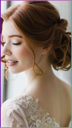 Explore 32 unique wedding hairstyles for 2024. From vintage waves to contemporary styles, find the perfect look that matches your wedding vision. Hairstyles For Short Hair Y2k, Haircut Unstyled, Juda Design, Romantic Wedding Updo, Hairstyle Juda, Hairstyles Juda, Vintage Bridal Hair, Unique Wedding Hairstyles, Fishtail Braid Hairstyles