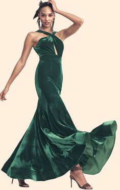 Velvet Evening Dress For Halloween, Halloween Velvet Party Dress, Green Fitted Velvet Evening Dress, Gothic Floor-length Dress With Fitted Bodice, Fitted Gothic Floor-length Maxi Dress, Gothic Floor-length Prom Dress, Formal Floor-length Dress For Halloween, Gothic Fitted Prom Gown, Fitted Gothic Maxi Dress