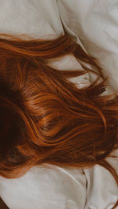 Flame Hair, Ginger Hair Color, Copper Hair Color, Girls With Red Hair, Playing With Hair, Redhead Girl, Orange Hair, Dream Hair