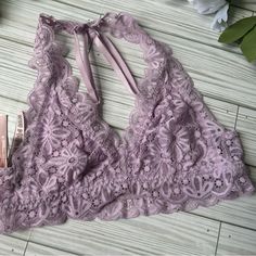 Extra Small Size Bralette By Victoria’s Secret. Racerback Style, Flower Crochet Design. Lightly Padding. Pullover Style. Wireless Cups. New With Tags. Beautiful And Sweet Lavender Color Butterfly Bra, Blue Lace Bra, Vs Pink Bras, Pink Bralette, Flower Crochet, Racerback Bra, Crochet Design, Victoria Secret Bras, Lavender Color