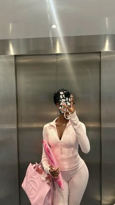 Baddie In Pink, Accountant Life, Uni Ootd, Pink Baddie Aesthetic, Manifestation 2025, Soft Girl Outfits, Dark Feminine Aesthetic