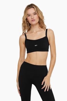 SET™ SPORTBODY® SCOOP BRA IN ONYX Scoop Bra, 32a Bra, Oversized Puffer, Lounge Bra, Kids Set, Flare Leggings, Plunge Bra, Fabric Shop, Top Sales