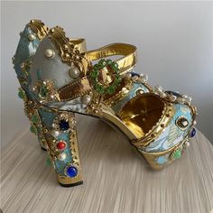 Embellished Heels With Round Toe For Banquet, Embellished Heels With Round Toe For Formal Occasions, Embellished Round Toe Heels For Banquet, Embellished Open Toe Heels For Banquet, Glamorous Gold Heels For Banquet, Embellished High Heels For Banquet, Embellished High Heels For Party, Luxury Embellished Heels For Prom, Pearls Dress