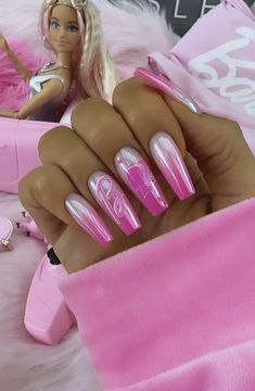 Bratz Nails Aesthetic, Bratz Doll Nails Design, Bratz Theme Nails, Bratz Dolls Nail, Barbie Themed Nails, Bratz Nails, Punk Barbie Nails, Barbie Doll Nail Art, Barbie Pink Nails