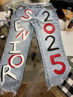 #senioryear #pants #senioryearideas Sweatpants Diy, Sr 25, Senior Year Fun, Football Spirit