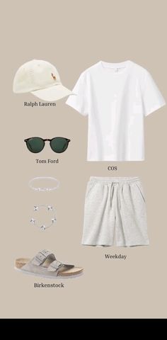 Summer Holiday Mens Outfits, Aesthetic Minimalist Outfits Men, Daniel Simmons, Old Money Outfit Ideas, Dad Outfits, Old Money Men, Money Men, Birkenstock Style, Fashion Pose