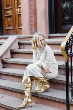 Knee-High Gold Boots: Unexpected Outfit-Maker - The Mom Edit Gold Boots Outfit Winter, Tall Metallic Boots Outfit, Metalic Boot Outfits, Gold Boot Outfit, Gold Knee High Boots Outfit, Outfits With Gold Boots, Golden Boots Outfit, Gold Booties Outfit, Cream And Gold Outfit