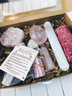 Ready-made gift bundle of 5 medium crystals, a jar of amethyst chips, sage, and a crystal kit. 💎 INCLUDES: >> 1 Raw Rose Quartz Specimen - https://www.etsy.com/listing/1313259875/ >> 1 Madagascar Rose Quartz Palm Stone - https://www.etsy.com/listing/1265230710 >> 1 Rose Quartz Tower >> 1 Pink Tourmaline https://www.etsy.com/listing/1299228120 >> 1 Jar of Rose Quartz Chips >> 1 Rose Sage Bundle >> 1 Selenite Wand >> 1 Self Love Crystal Kit featuring tumbles: https://www.etsy.com/listing/12994330 Healing Room, Selenite Wands, Witch Gift, Crystal Box, Love Box, Raw Rose Quartz, 1 Rose, Gift Bundles, Spiritual Gifts